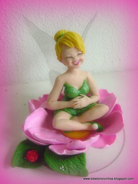 Tinkerbell na flor